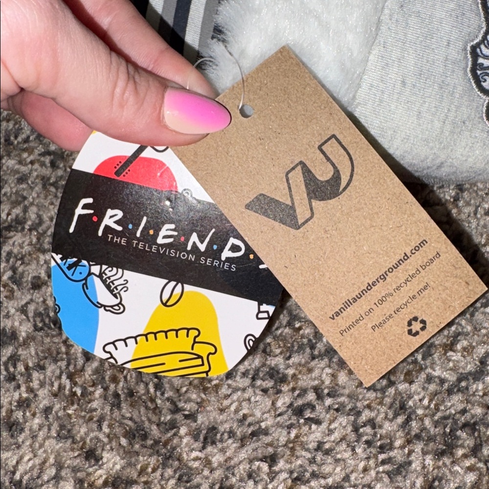 FRIENDS Slippers - Picture 3 of 4